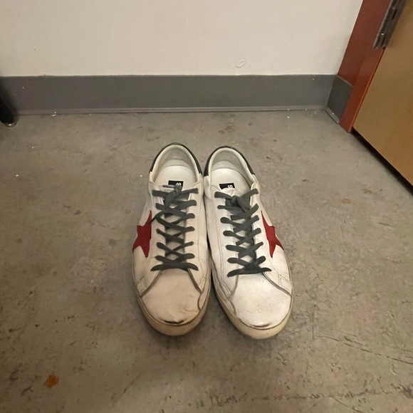 Golden Goose Super-Star with red suede star and green leather heel tab - Picture 2 of 8